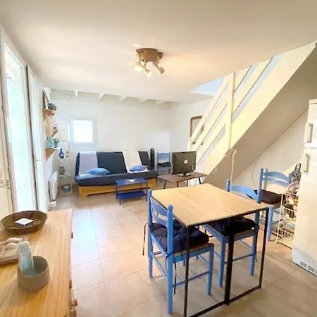 Familiale Proche Avec Jardin Et Terrasse, 6 Personnes, Wifi, Parking Inclus - Fr-1-782-67